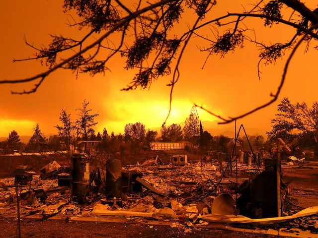 Northern California wildfire kills two, destroys homes in Redding