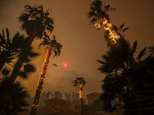 Why the California wildfires are spreading so quickly